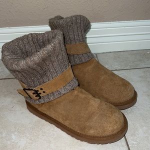 UGG Cambridge Boots